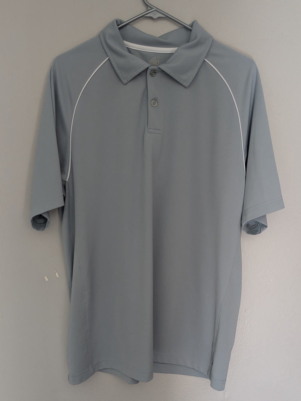 ALO Yoga Men's Light Gray Polo with White Piping